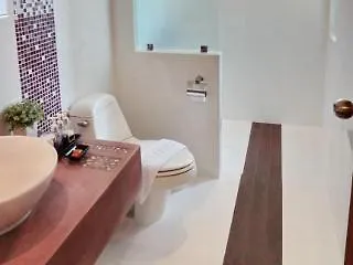 Hotel Bussaba Suvarnabhumi Airport