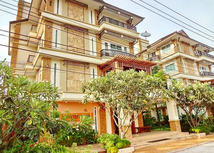 Hotel Bussaba Suvarnabhumi Airport 3*