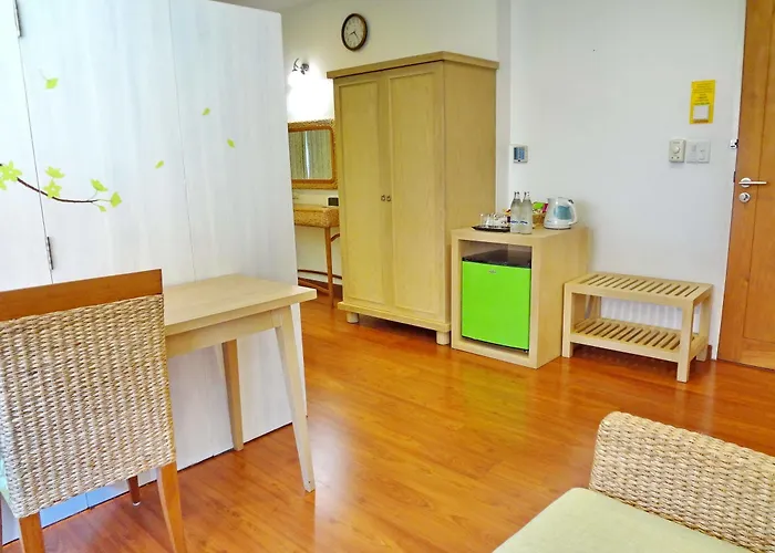 Bussaba Suvarnabhumi Airport Hotel 3*